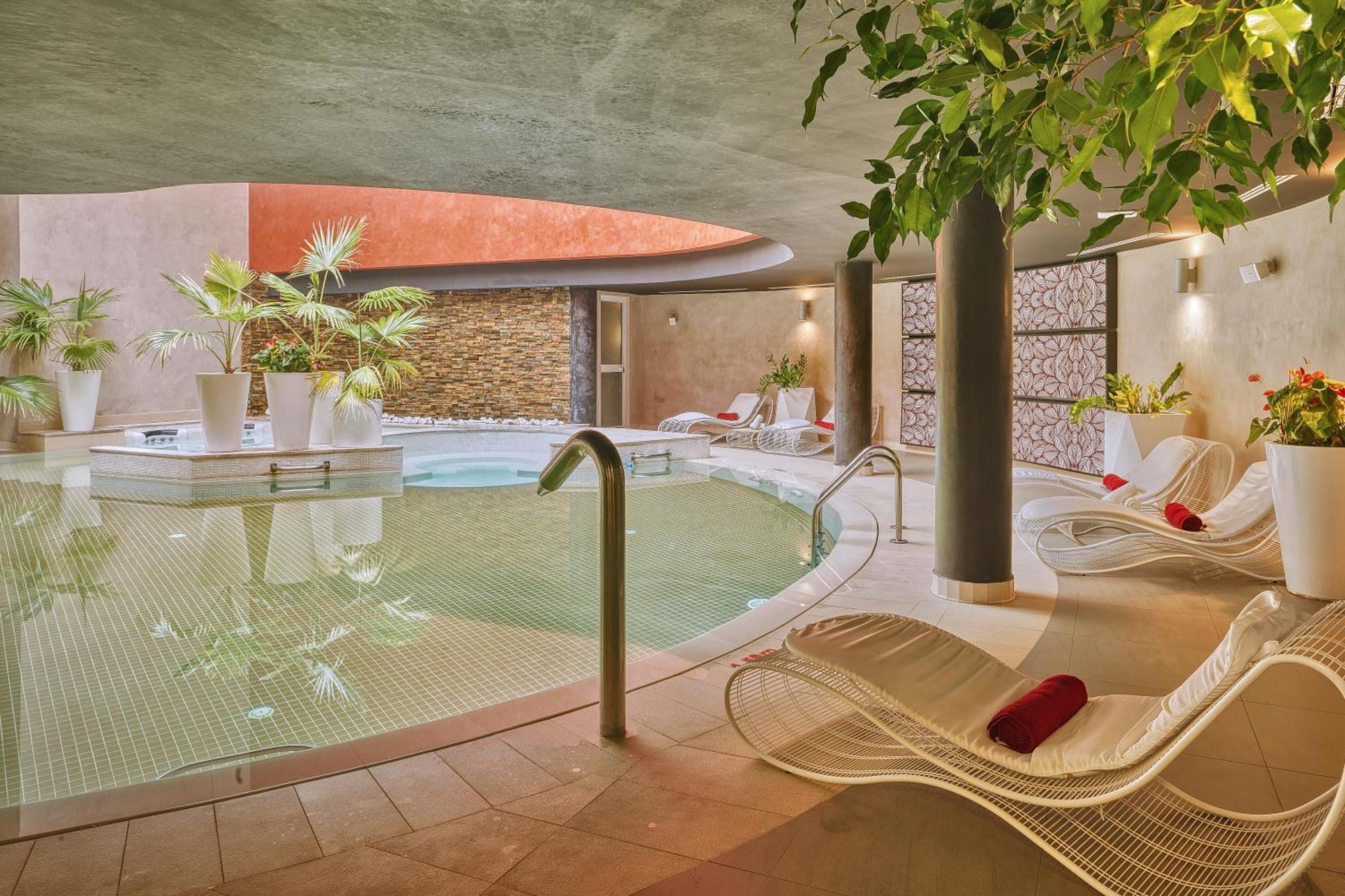 Adam Hotel Suites Tunis Exteriör bild