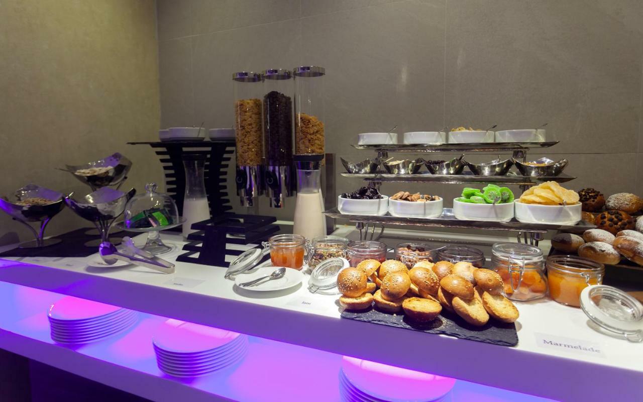Adam Hotel Suites Tunis Exteriör bild